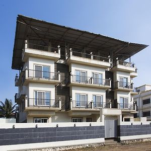 Dean Villa